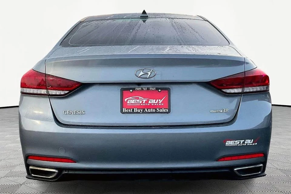 2016 Hyundai Genesis - Image 5 of 20