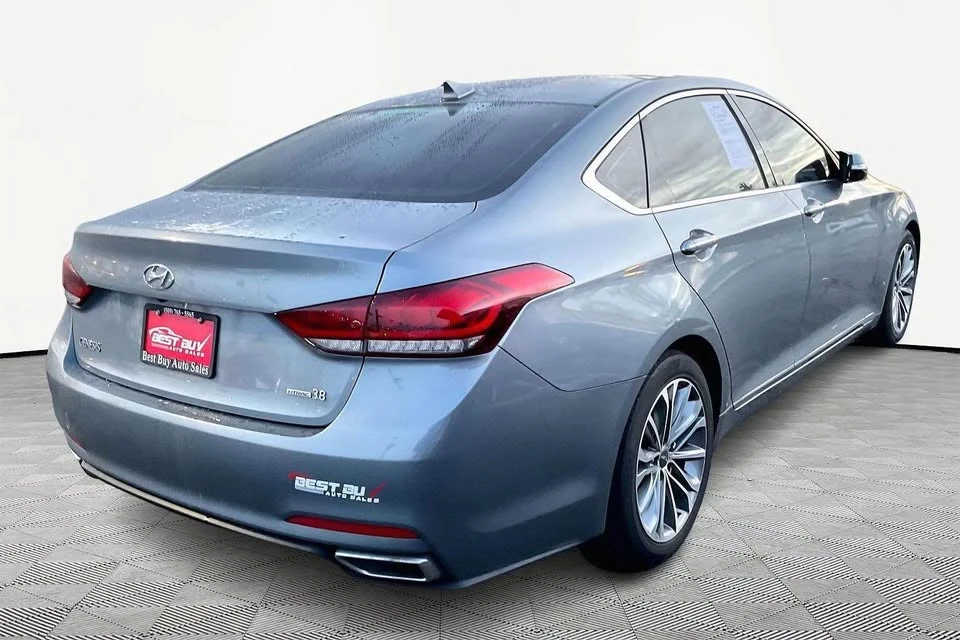 2016 Hyundai Genesis - Image 3 of 20