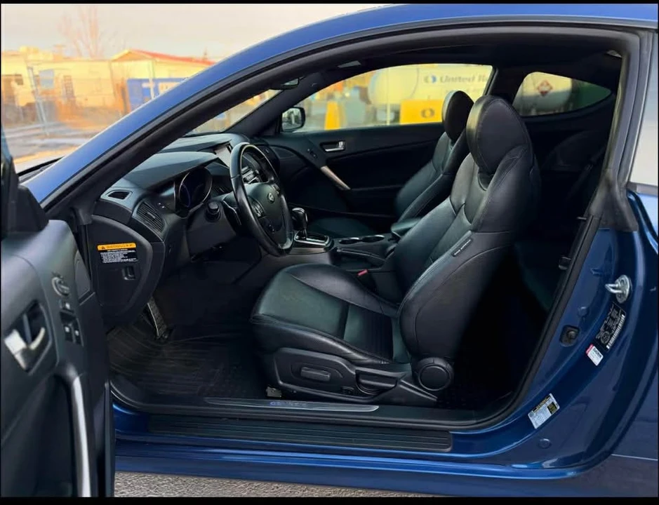 2016 Hyundai Genesis - Image 6 of 12
