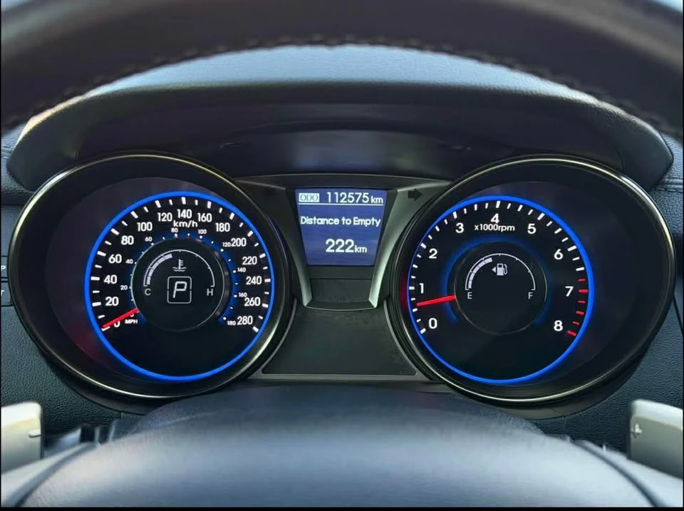 2016 Hyundai Genesis - Image 9 of 12