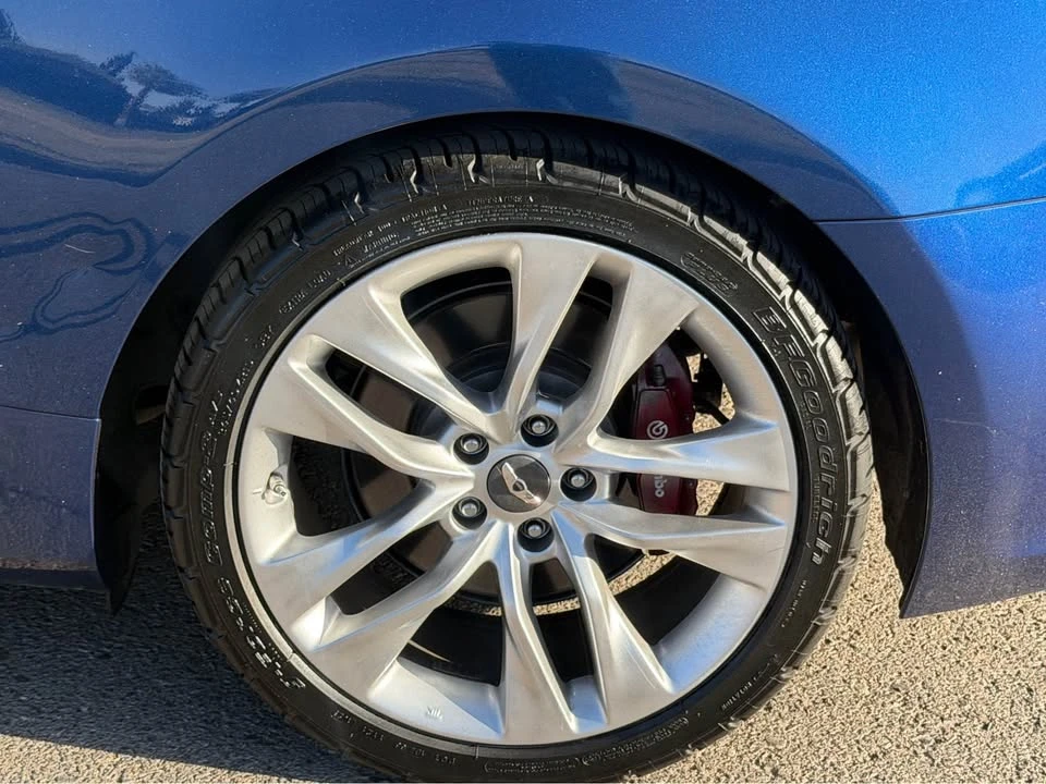 2016 Hyundai Genesis - Image 18 of 20