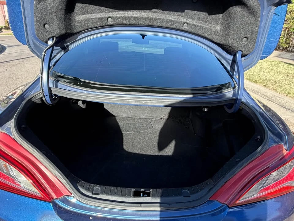2016 Hyundai Genesis - Image 15 of 20