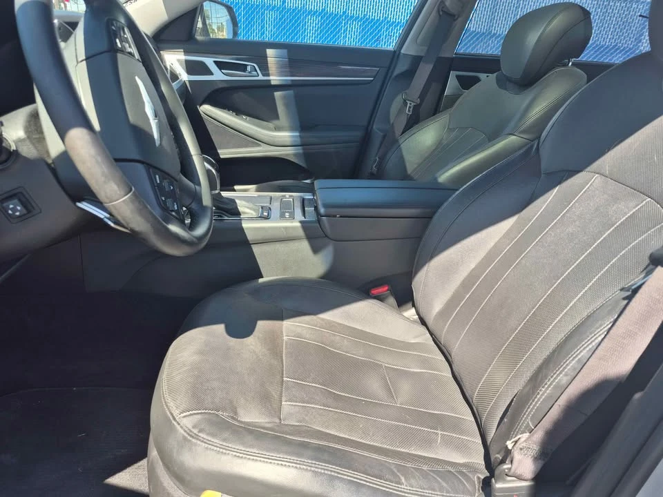 2016 Hyundai Genesis - Image 8 of 17