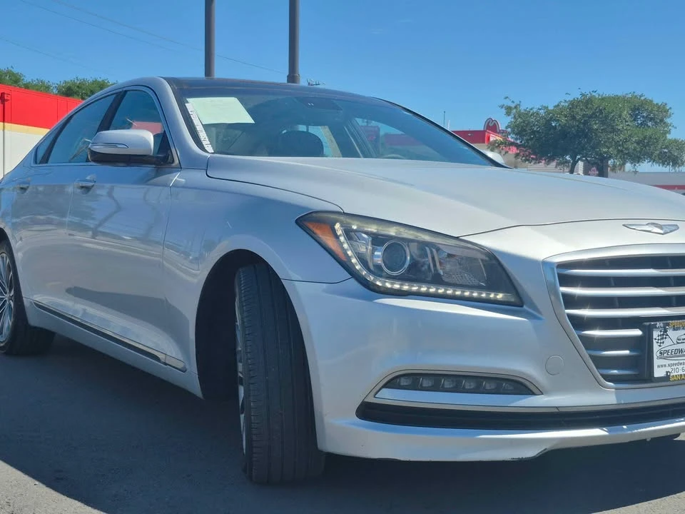 2016 Hyundai Genesis - Image 3 of 17