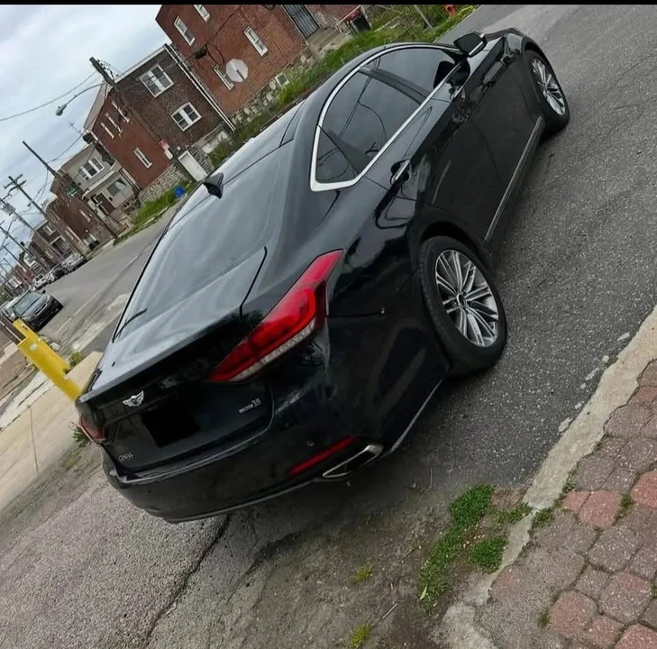 2016 Hyundai Genesis - Image 4 of 6