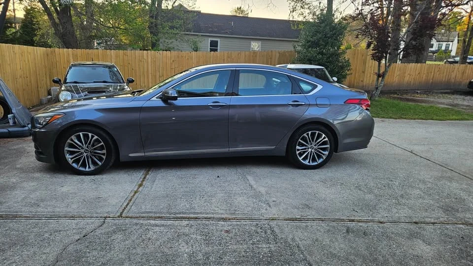 2016 Hyundai Genesis - Image 3 of 4