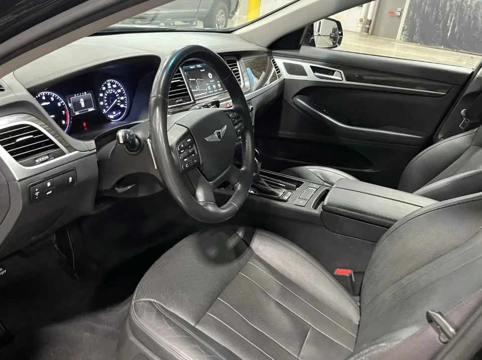 2016 Hyundai Genesis - Image 5 of 9