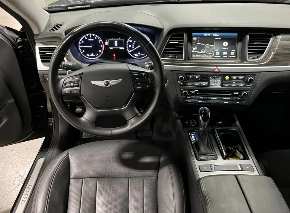 2016 Hyundai Genesis - Image 6 of 9