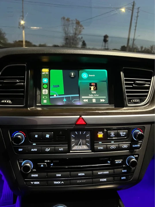 2016 Hyundai Genesis - Image 8 of 15