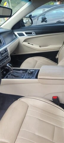 2016 Hyundai Genesis - Image 7 of 7