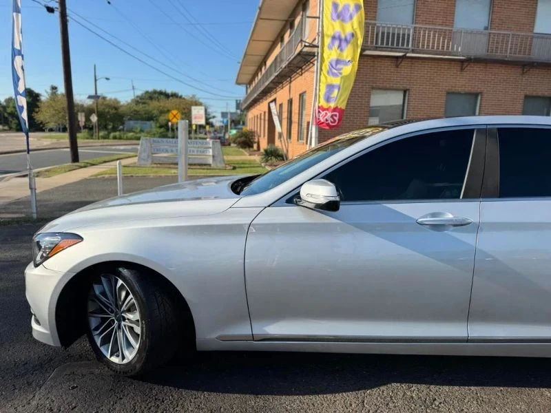 2016 Hyundai Genesis - Image 7 of 12