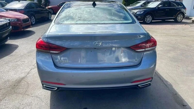2016 Hyundai Genesis - Image 3 of 12