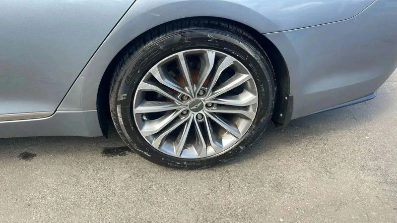 2016 Hyundai Genesis - Image 12 of 12