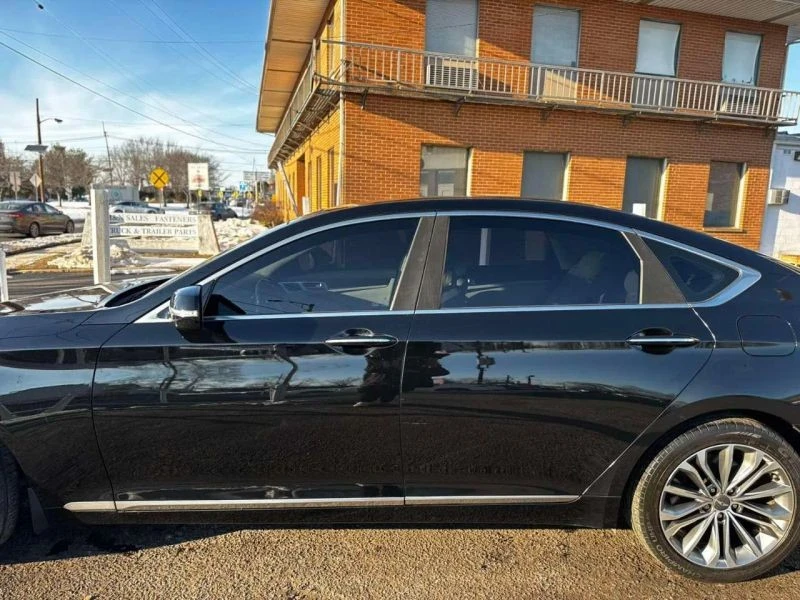 2016 Hyundai Genesis - Image 8 of 12