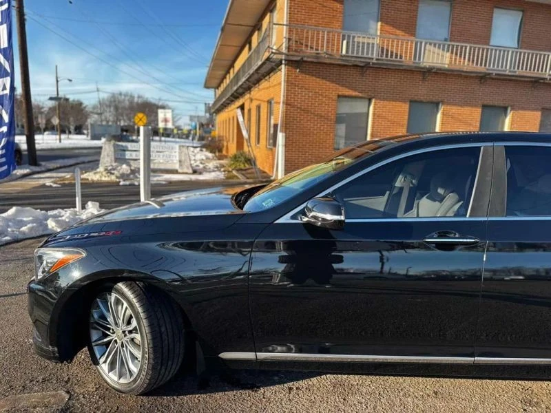 2016 Hyundai Genesis - Image 7 of 12