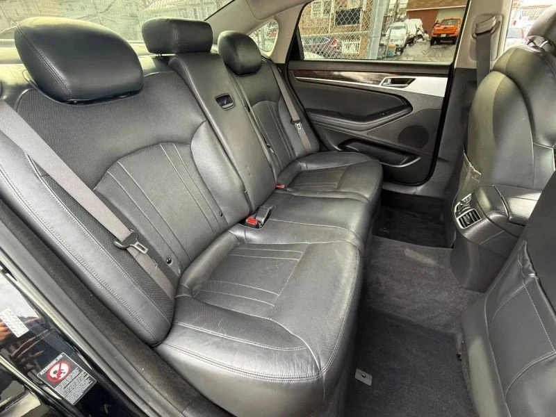 2016 Hyundai Genesis - Image 12 of 12