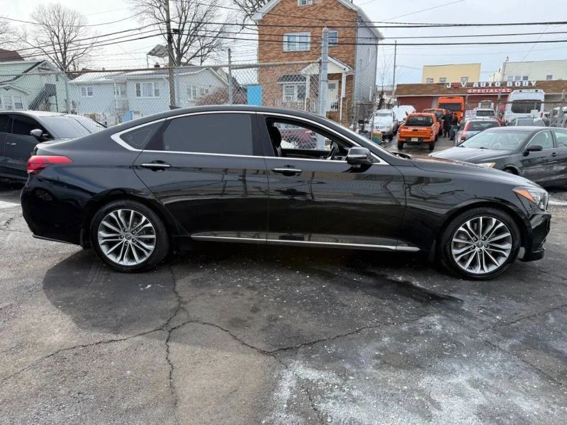 2016 Hyundai Genesis - Image 7 of 12