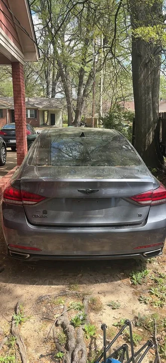2016 Hyundai Genesis - Image 4 of 4