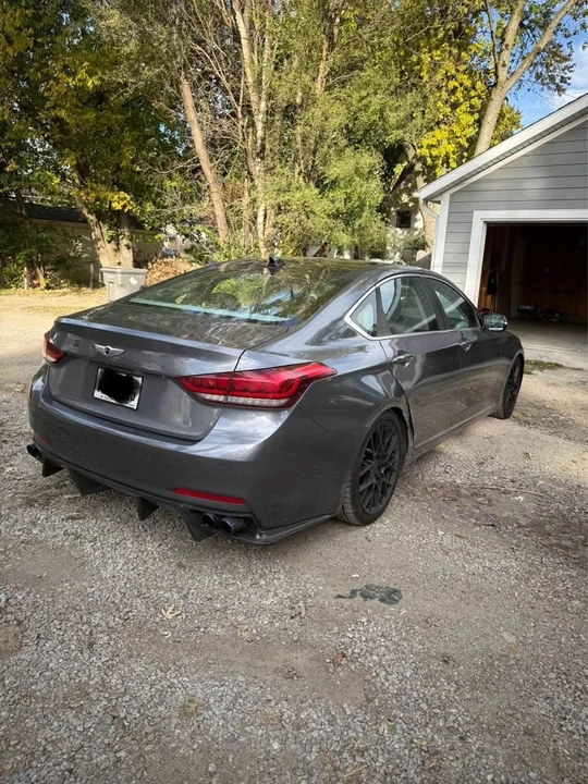 2016 Hyundai Genesis - Image 4 of 4