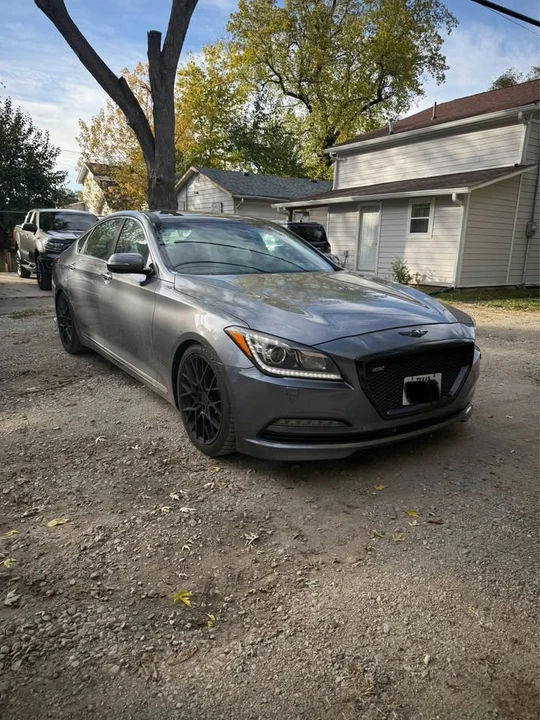 2016 Hyundai Genesis - Image 3 of 4