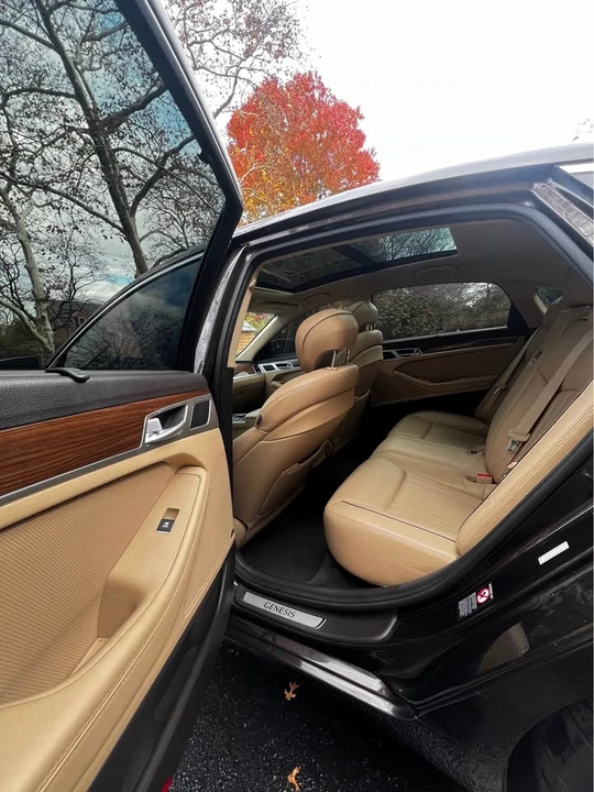 2016 Hyundai Genesis - Image 3 of 6