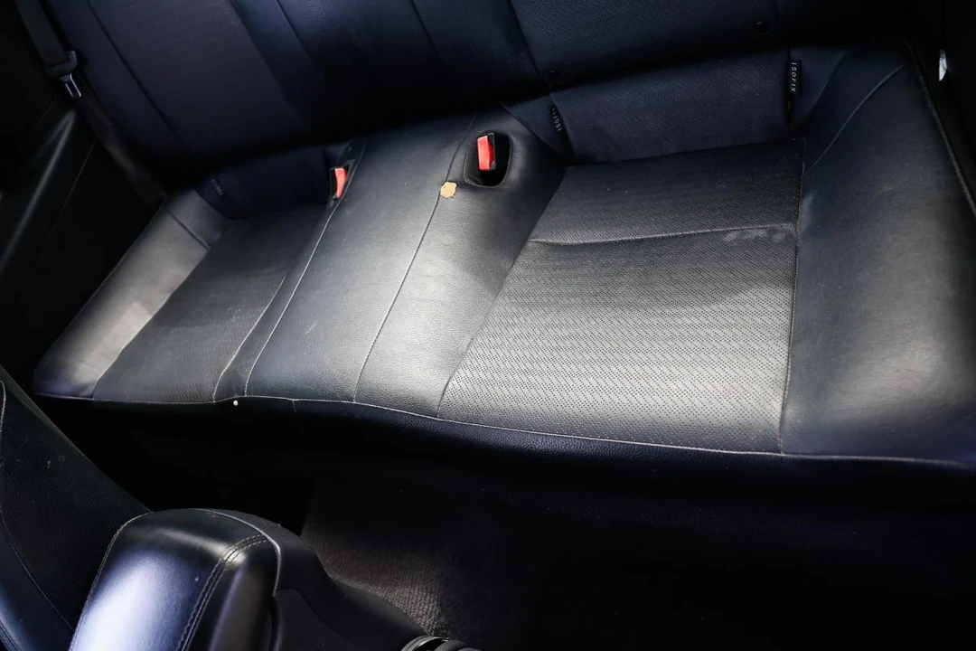 2016 Hyundai Genesis - Image 10 of 31