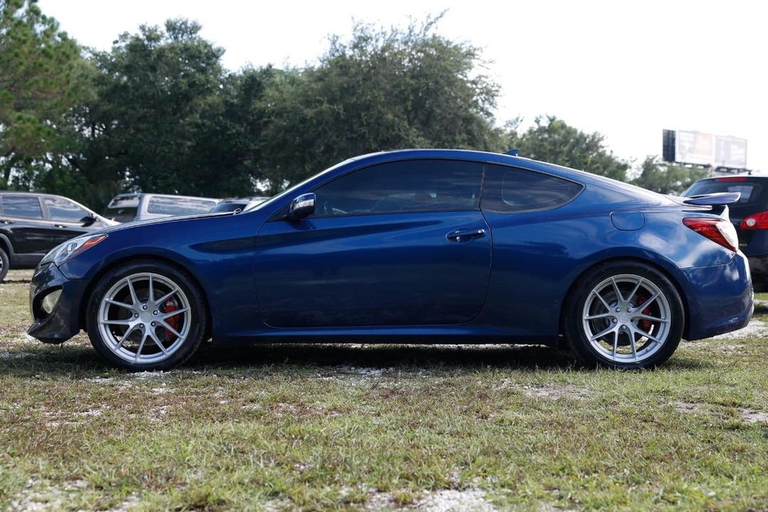 2016 Hyundai Genesis - Image 3 of 31