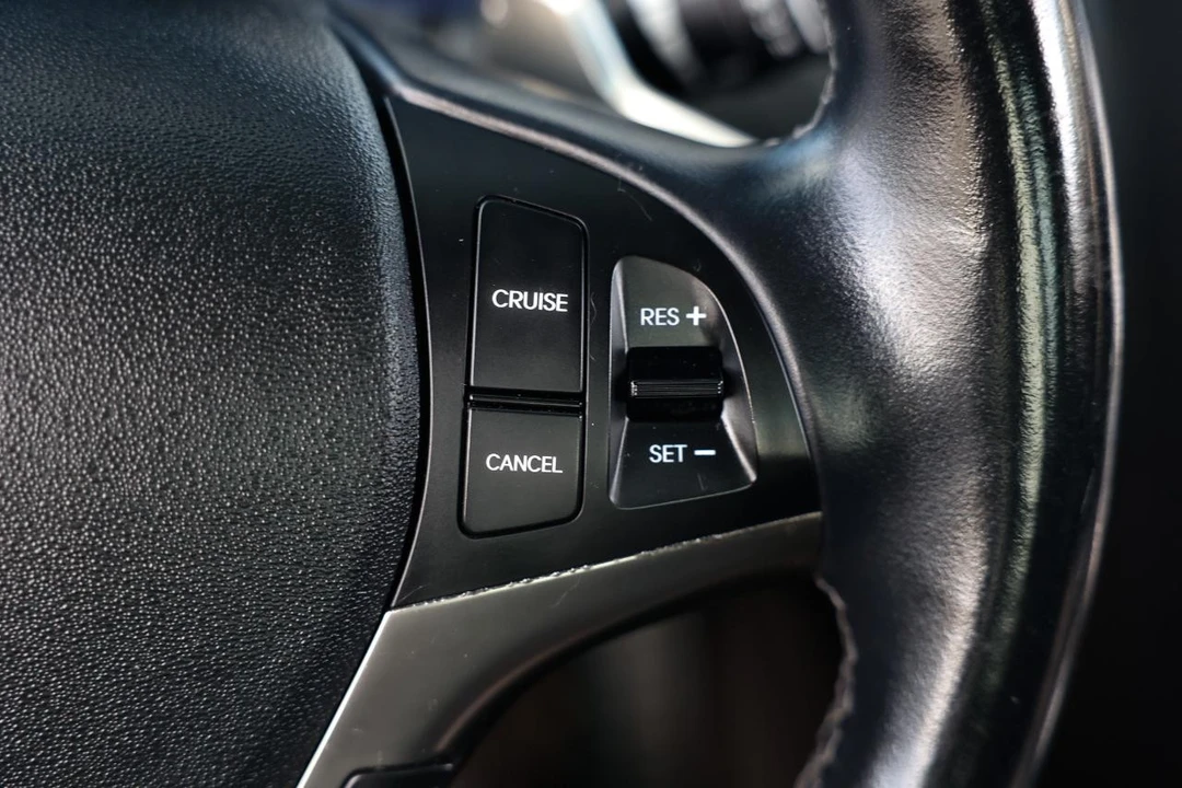 2016 Hyundai Genesis - Image 22 of 31