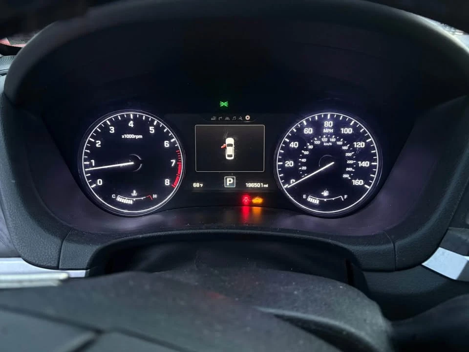 2016 Hyundai Genesis - Image 9 of 14
