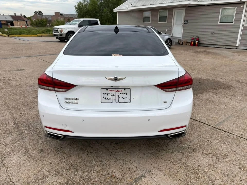 2016 Hyundai Genesis - Image 6 of 14