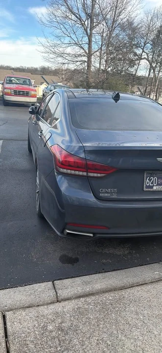 2016 Hyundai Genesis - Image 2 of 4