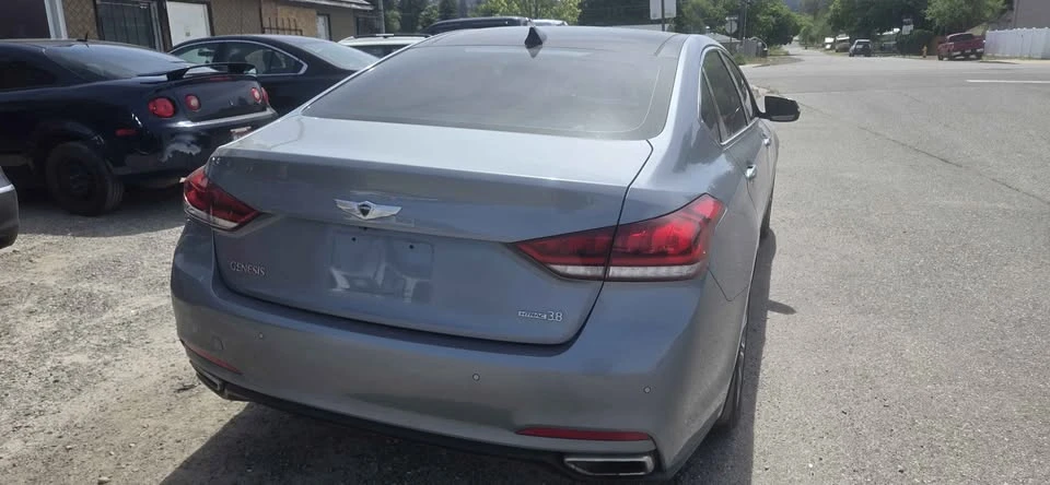 2016 Hyundai Genesis - Image 4 of 19
