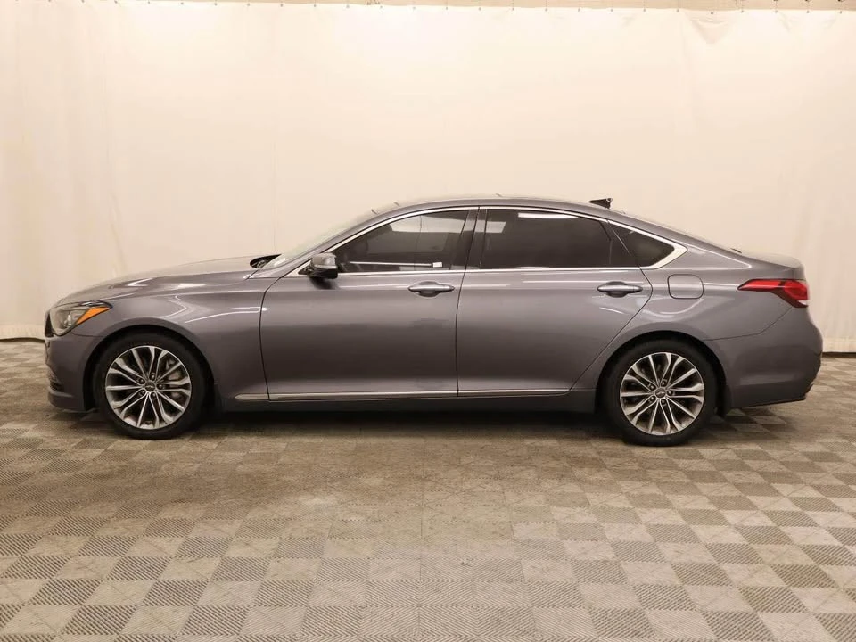 2016 Hyundai Genesis - Image 2 of 9