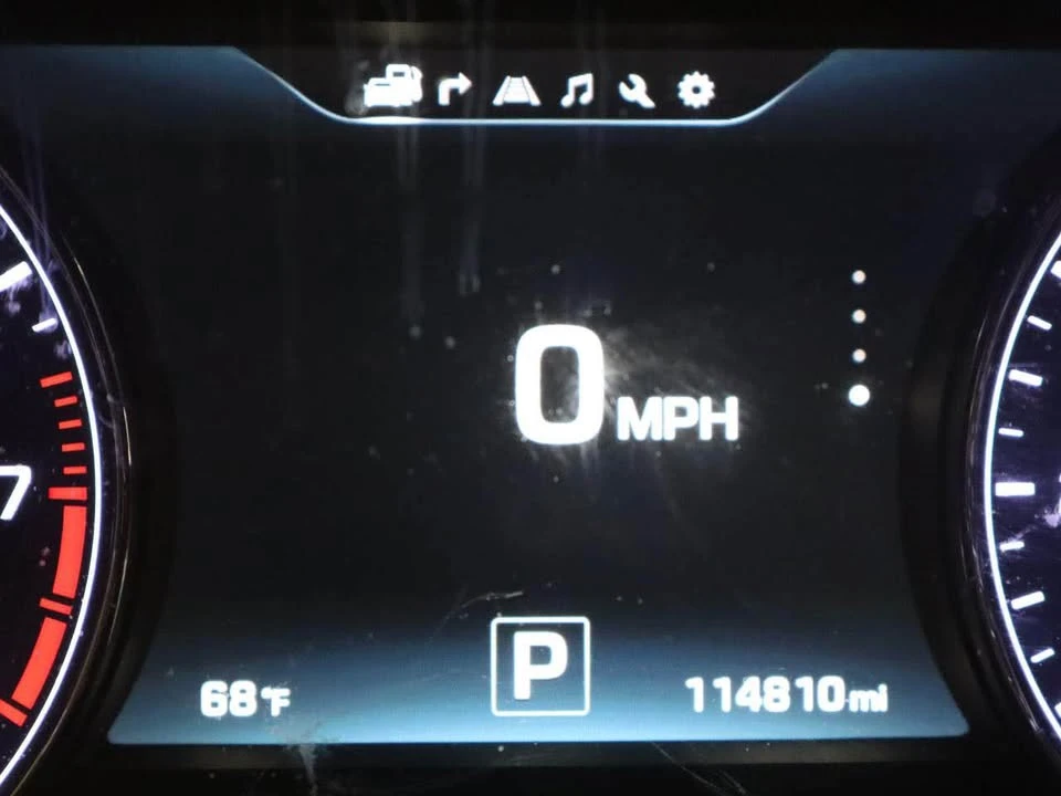 2016 Hyundai Genesis - Image 8 of 9