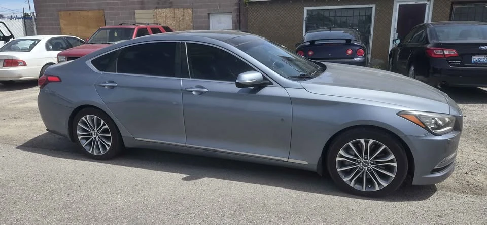 2016 Hyundai Genesis - Image 3 of 19