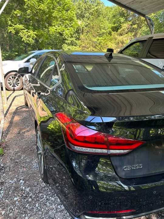 2016 Hyundai Genesis - Image 3 of 17