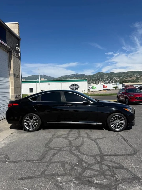 2016 Hyundai Genesis - Image 4 of 12