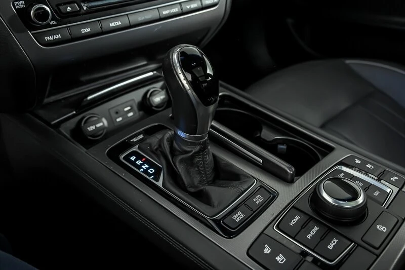 2016 Hyundai Genesis - Image 30 of 31
