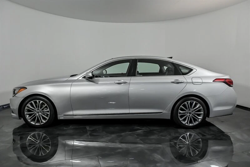 2016 Hyundai Genesis - Image 6 of 31