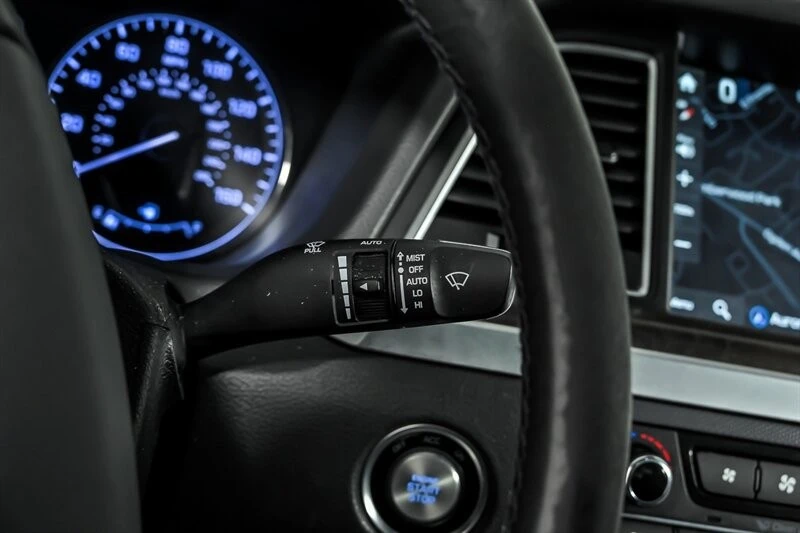 2016 Hyundai Genesis - Image 25 of 31