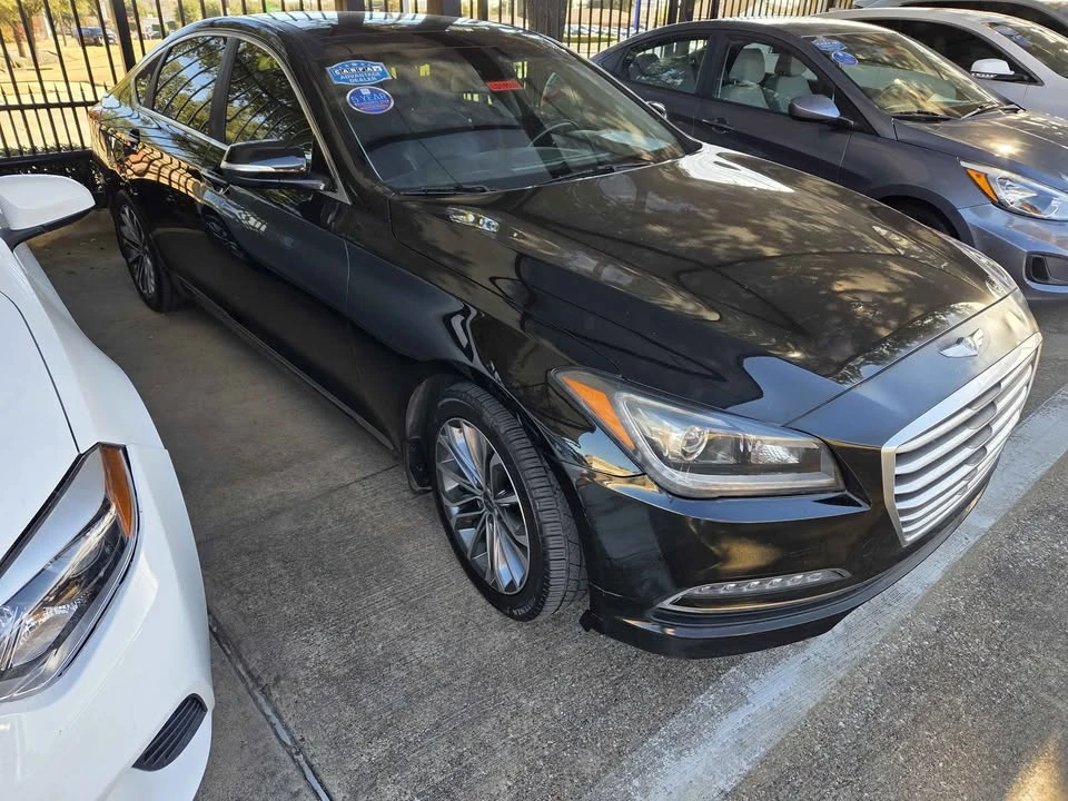 2016 Hyundai Genesis - Image 2 of 10