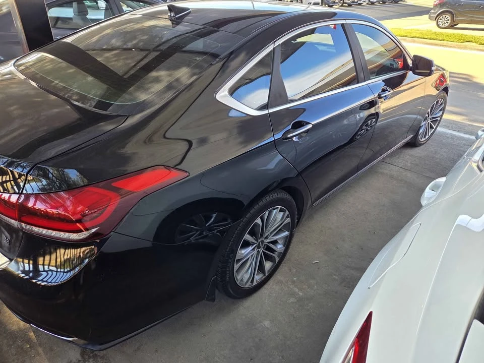 2016 Hyundai Genesis - Image 6 of 10