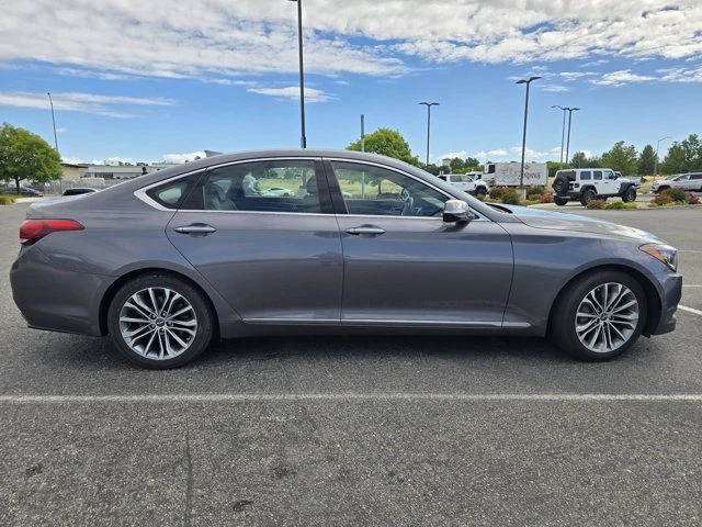 2016 Hyundai Genesis - Image 4 of 9