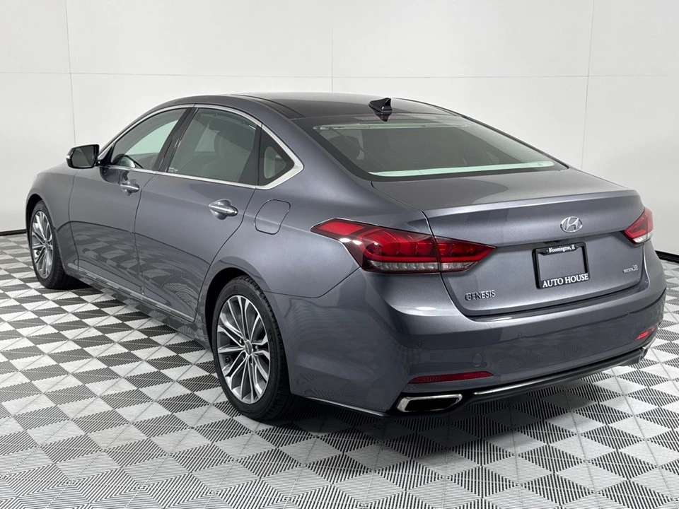 2016 Hyundai Genesis - Image 5 of 12