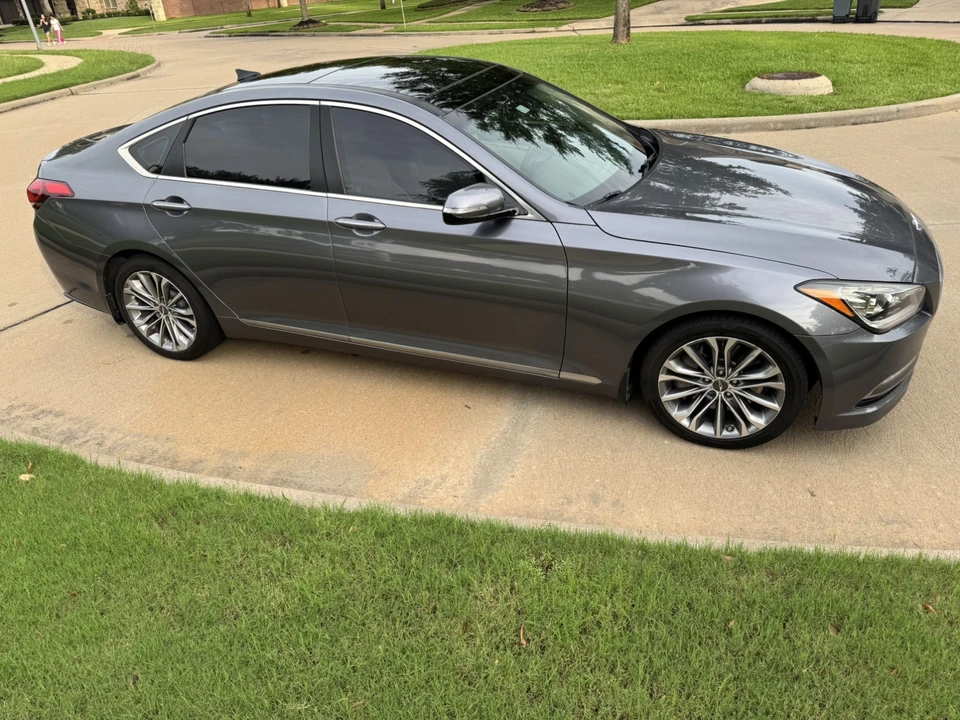 2016 Hyundai Genesis - Image 3 of 25