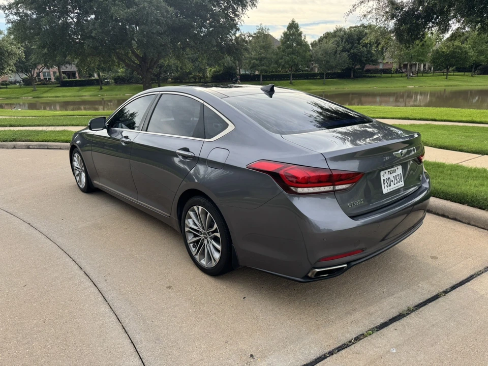 2016 Hyundai Genesis - Image 4 of 25