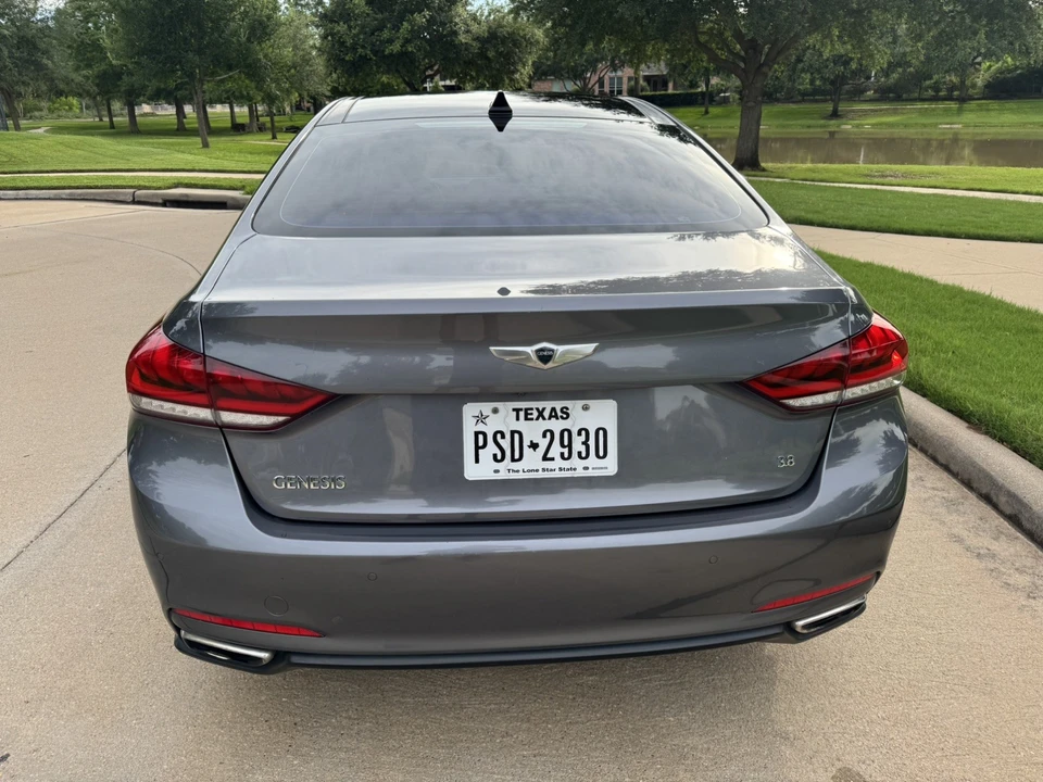 2016 Hyundai Genesis - Image 5 of 25