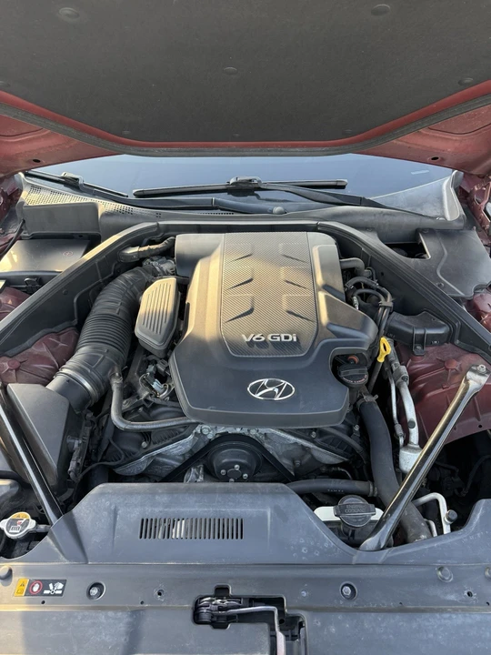2016 Hyundai Genesis - Image 9 of 12