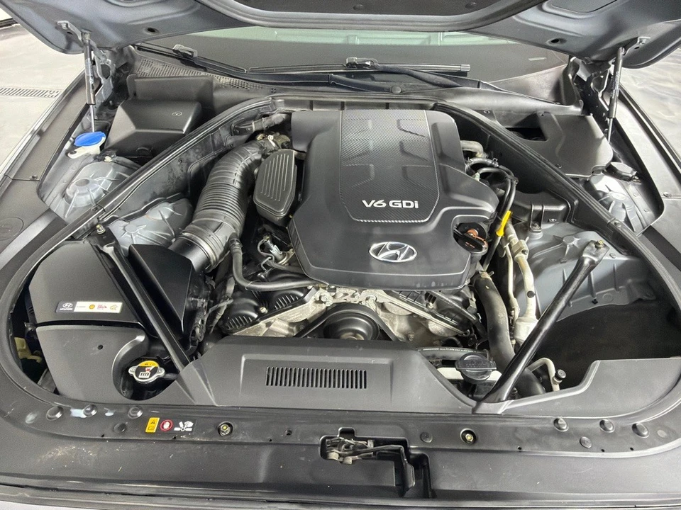2016 Hyundai Genesis - Image 23 of 23