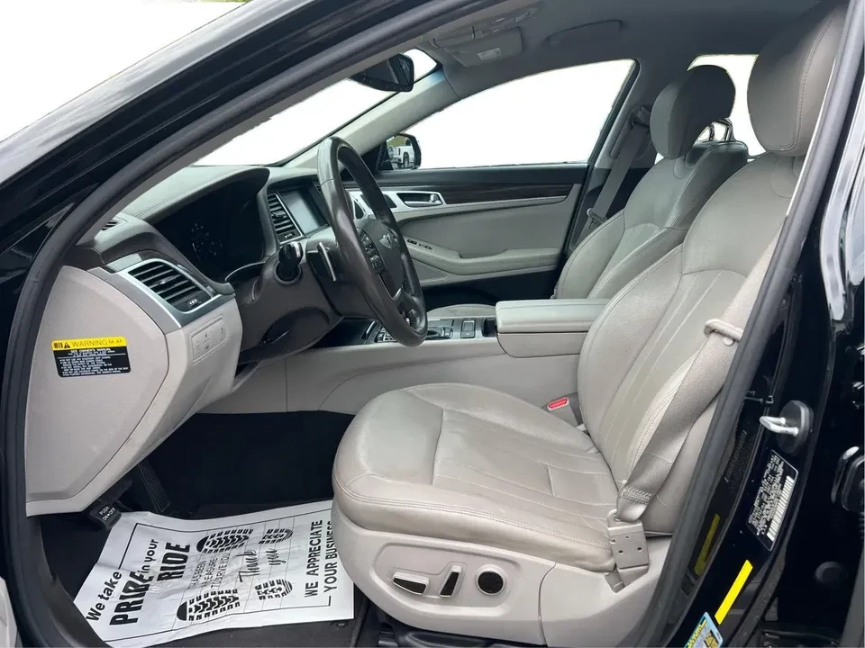 2016 Hyundai Genesis - Image 4 of 6